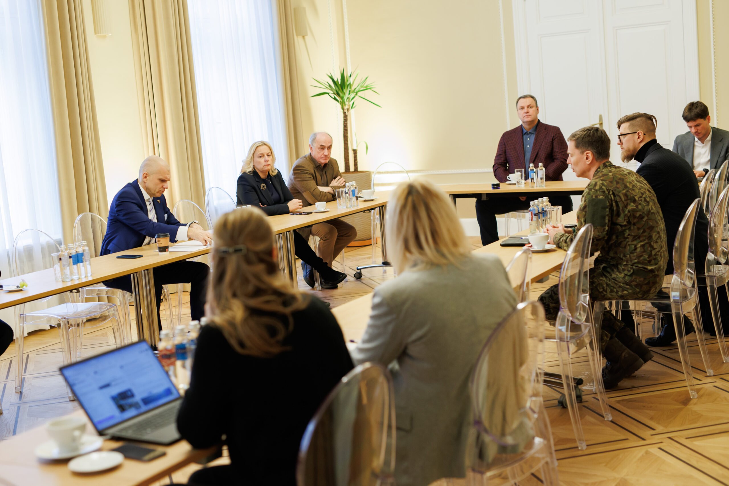 Valsts drošība kā kopīgs uzdevums - LTRK tikšanās ar NBS